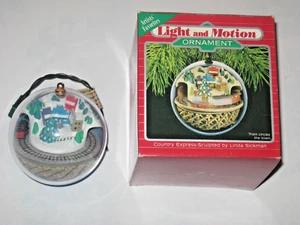 Hallmark MAGIC Ornament~ARTIST'S FAVORITE~Country Express~Light/ Motion~1988 NIB - Picture 1 of 4