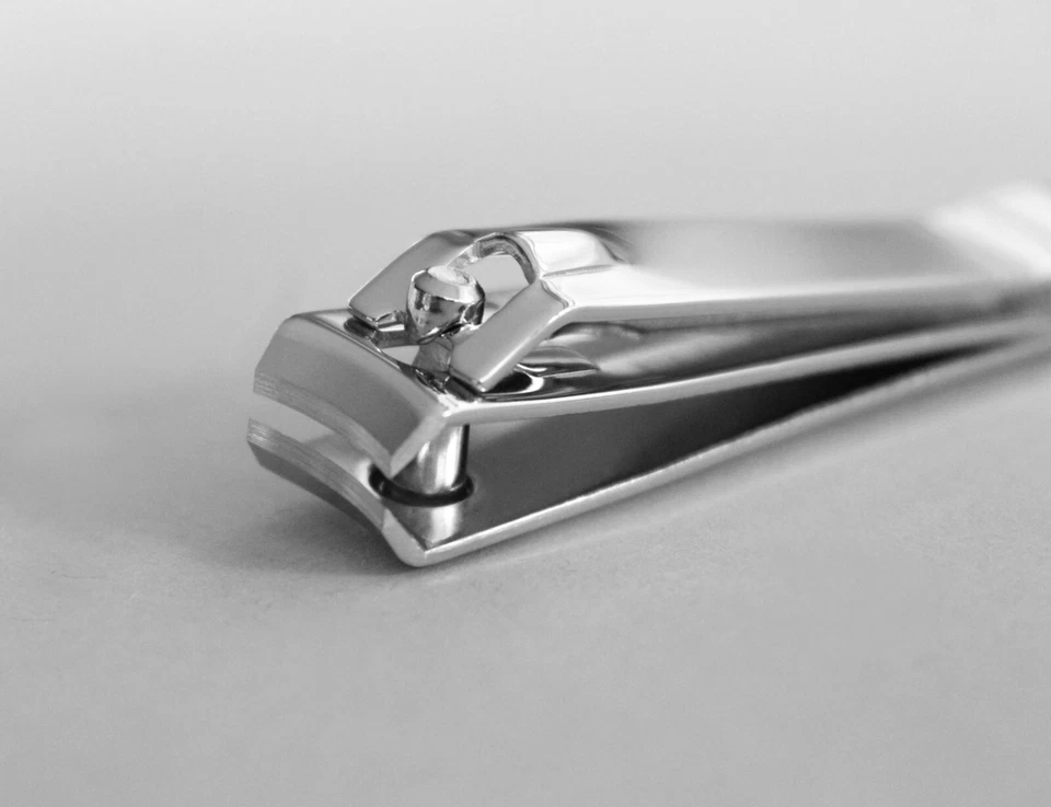 MARKENLOS Nagelklipser Nagelknipser 5.5 cm 8 cm 6 cm silber Edelstahl Manik