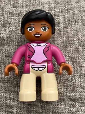 LEGO Duplo My Town 30324 Poly Bag  Mom Wife - Image 1 of 4