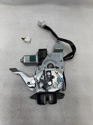 Actuador de cierre de maletero Nissan Murano Convertible OEM 2011-2014 Foto 1 de 4