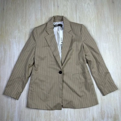 NUEVO CON ETIQUETAS Chaqueta Blazer Zara Beige Pin Rayas Un Botón Muesca Solapa Moda Elegante Pequeña Foto 1 de 4