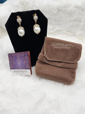 Висячие золотые серьги Affinity с жемчугом и бриллиантами 10 карат - Изображение 1 из 4