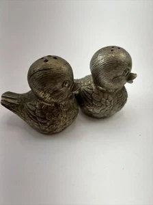 Enesco Metal Birds Salt and Pepper Shakers - Picture 1 of 6