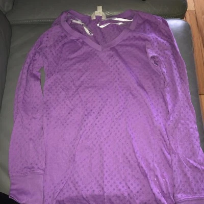 Camisa Junior’s Mujer Energie Púrpura Talla Mediana Manga Larga Con Diseño Círculo Foto 1 de 4