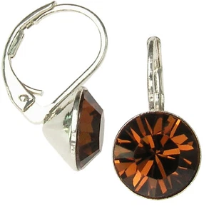 8 mm Ohrringe mit Swarovski Kristall in der Farbe Rauch Topas Braun - Picture 1 of 1