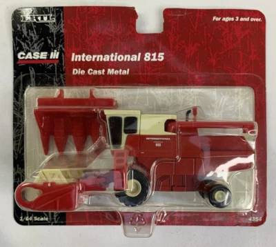Ertl Case IH International 815 Combine with Grain and Corn Heads Diecast 1:64 - Image 1 of 2
