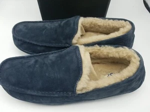 UGG MEN'S ASCOT SUEDE SLIPPERS,5775 M NAVY US SIZE 14 NEW NAVY indoor outdoor - Picture 1 of 11