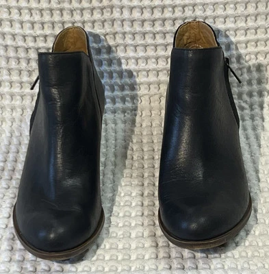 Lucky Brand Blandre Booties Ankle Boots Black Leather Stacked Heel Sz8 - Image 1 of 4