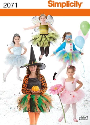 Sewing Pattern, Popular Out of Print, Uncut in Original Envelope, Simplicity - Image 1 of 3