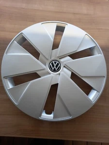 Genuine Volkswagen ID.3 Wheel Cover Trim 18" 10A601147WZF New - Picture 1 of 1