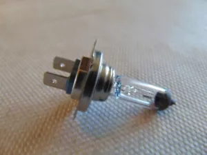 Honda GL1800 GOLDWING and others headlight bulb OEM 34901-MAT-611 - Picture 1 of 7