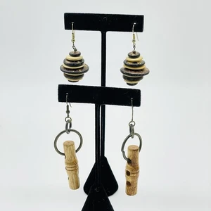 Set 2 Paar Boho Ohrhänger Holz Kokosnuss Muschel gestapelt Scheiben Haken durchbohrt - Bild 1 von 9