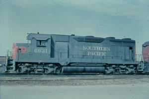 SP SOUTHERN PACIFIC 6631 NO 1972 EKTACHROME TRAIN SLIDE - Picture 1 of 1