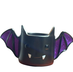 Bath & Body Works Halloween Figural Bat 3 Wick Candle Holder Glitter Pedestal