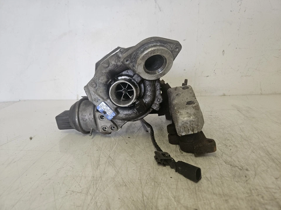 Toyota Auris Yaris 2009 1,4 D4D turbocompresor 78070-85005 Foto 1 de 4