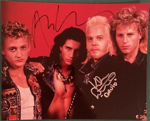 Kiefer Sutherland und Alex Winter Die verlorenen Jungen signiert 8x10 Foto - Bild 1 von 1