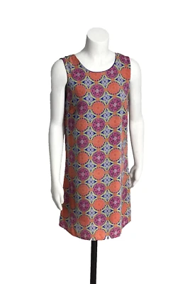 Vestido Informal Dee Elle Shift M, Multicolor Sin Mangas Forrado Abierto Espalda en V Vestido Foto 1 de 4