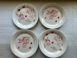 Sur la Table Red & White Valentine’s Day/Cupid salad plates (4) - Picture 1 of 7