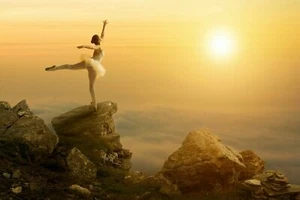 Photo Wall Mural-SUNSET BALLET-(4137)-NON WOVEN-Wallpaper-Nature Dance Woman XXL - Picture 1 of 4