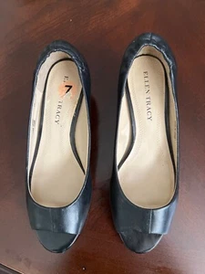 Ellen Tracy leather shoes. womens size 7. in very good condishion - Picture 1 of 7