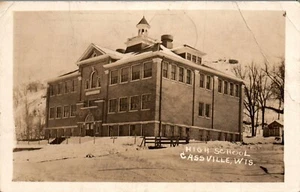 POSTAL RPPC ESCUELA SECUNDARIA CASSVILLE WISCONSIN - Imagen 1 de 2
