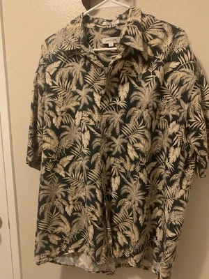 Vintage Pierre Cardin Men's Short Sleeve Button Botanical Hawaiian Shirt XL - Image 1 of 3