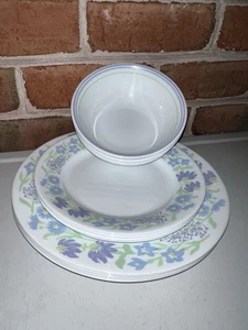 Corelle STARFLOWERS Geschirrset 12-teilig Tafelteller, Brotteller, Schüsseln Corning - Bild 1 von 12