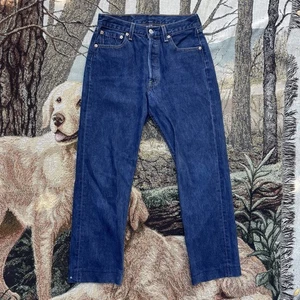 Vintage 1987 Levis 501 für Damen Jeans dunkle Waschung gesäumt 28 x 27 - Bild 1 von 8