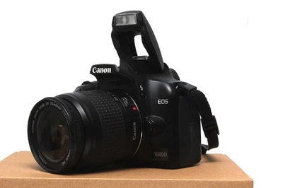 Canon EOS 1000D 10,1 MP DSLR mit Canon EF 28-80mm Objektiv Live View und Zub - Bild 1 von 4