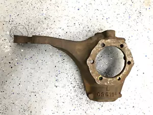INTERNATIONAL SCOUT II/ SCOUT DIESEL LEFT SIDE STEERING KNUCKLE NOS - Foto 1 di 2