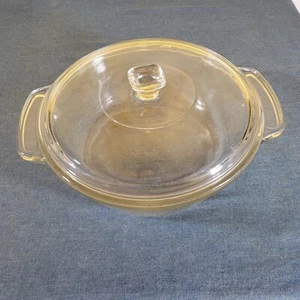 VTG Anchor Hocking Ovenware 2 Qt Casserole dish & lid with square handle #1033 - Picture 1 of 5