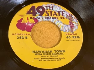 T4-52 JOHN ALMEIDA Hawaiian Town / LINDA Kaanoi - 45 RPM 7” SINGLE - 49th STATE - Imagen 1 de 4