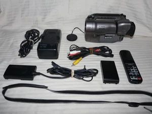 Canon ES970 ES970A 8mm Video8 Stereo Camcorder Camera VCR Player Video Transfer - Picture 1 of 6