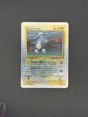 Magnemite - Legendary Collection (LC) Reverse Holo. Near Mint 80/110 - Image 1 of 2