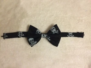 SKULLS BOW TIE BOWTIE - Picture 1 of 3