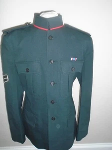 REGIMIENTO RIFLES HOMBRE Nº1 VESTIDO UNIFORME CHAQUETA PECHO 100CM ALTURA 176CM - Imagen 1 de 8
