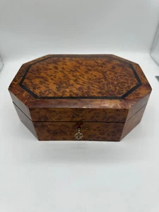 Older Moroccan Burl Keepsake Jewellery Memory Treasure Box With Key - Bild 1 von 24