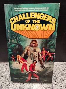 Challengers of the Unknown By Ron Goulart (1977) Dell DC Comics. 1st Print. Vntg - Picture 1 of 3