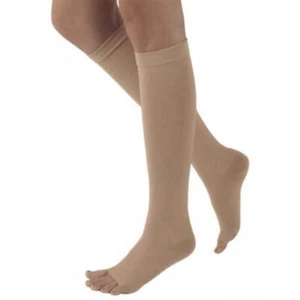 Sigvaris Caucho Natural Hasta la Rodilla 40-50 mmHg, Soporte de Compresión Puntera Abierta - Imagen 1 de 18