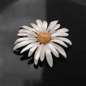 Luxuriöse Gänseblümchen Brosche Anstecknadel Exquisit High-End Mode Accessoire Party Frauen Geschenk - Bild 1 von 5