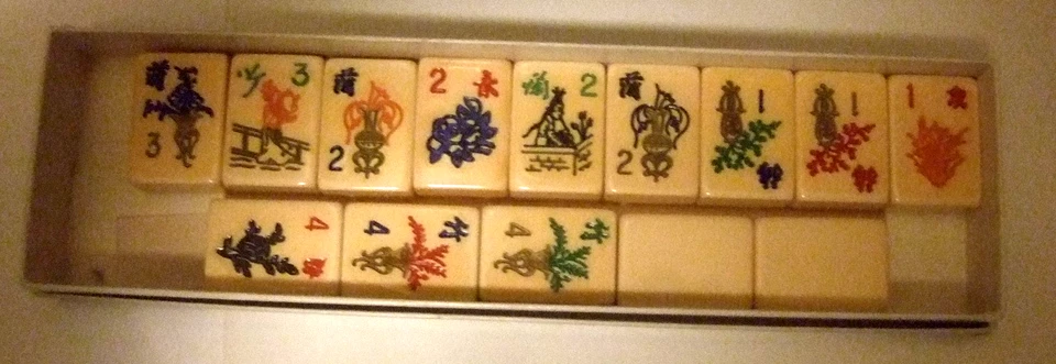 Vintage Mah Jong Tiles Cream Colored Catalin Flowers Mah Jongg 1950's - Image 1 of 4