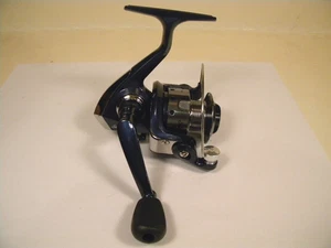 Shakespeare Micro Series Blue Ultra light spinning reel MS2SP20BL - Picture 1 of 4