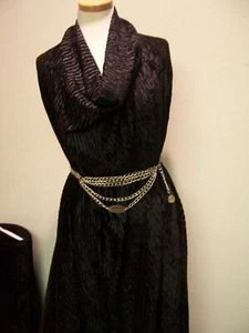 4 yardas TELA DE DISEÑO DE DISEÑO DE TERCIOPELO ELÁSTICO NEGRO BRILLANTE LOOK TRITURADO - Imagen 1 de 7