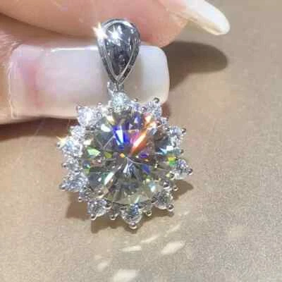 Colgante de diamantes de corte redondo de 4,00 quilates creado en laboratorio acabado en oro blanco de 14 quilates cadena gratis Foto 1 de 4