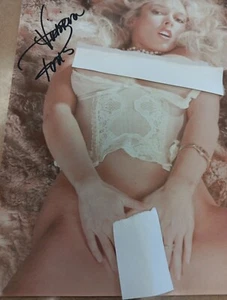 Model Victoria Paris signiertes 8x10 Foto  - Bild 1 von 1