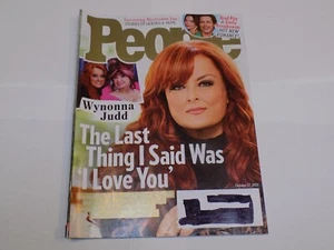 People Magazine October 17 2022 Wynonna Judd Naomi Brad Pitt Emily Ratajkowski + - Picture 1 of 1
