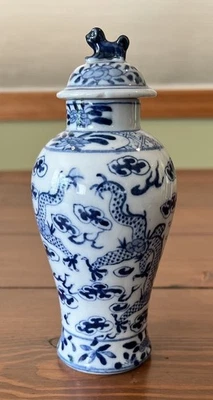 Jarrón chino - porcelana azul y blanco - dragón - tapa Foto 1 de 4