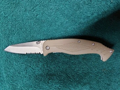 New Browning Lock Back Knife. Half Serrated Steel Blade - Image 1 of 4