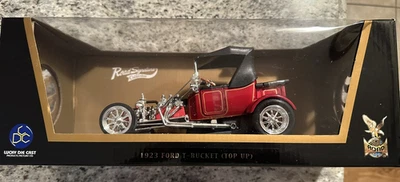 1923 Ford T-Bucket (Top Up) in Red, 1:18 Diecast by Road Signature Collection - Image 1 of 4