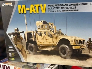 KINETIC # K61007  1/35th SCALE U.S.ARMY  M-ATV ALL TERAIN VEGICLE MODEL KIT - Imagen 1 de 2